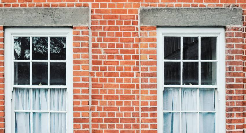 Professionele toepassing van gevel impregnering met gespecialiseerde apparatuur