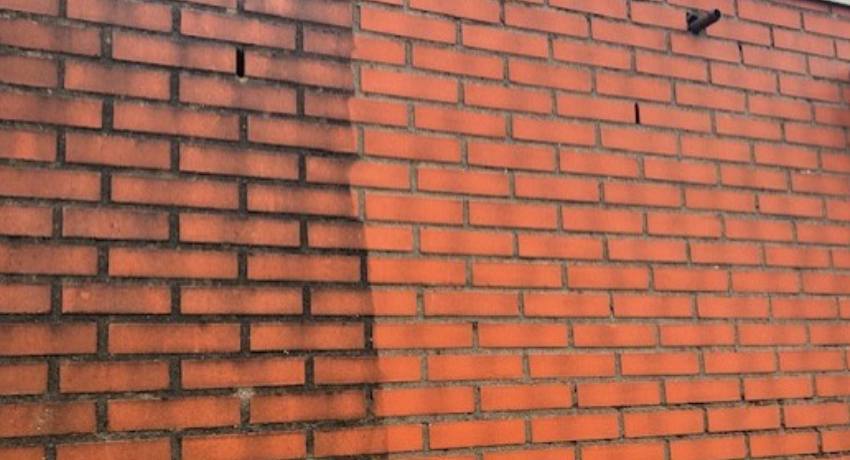 Professionele gevelreiniging door zandstralen: effectieve verwijdering van hardnekkige vervuiling door Dak en Gevel Renovaties in Venray, Den Bosch en Veghel.