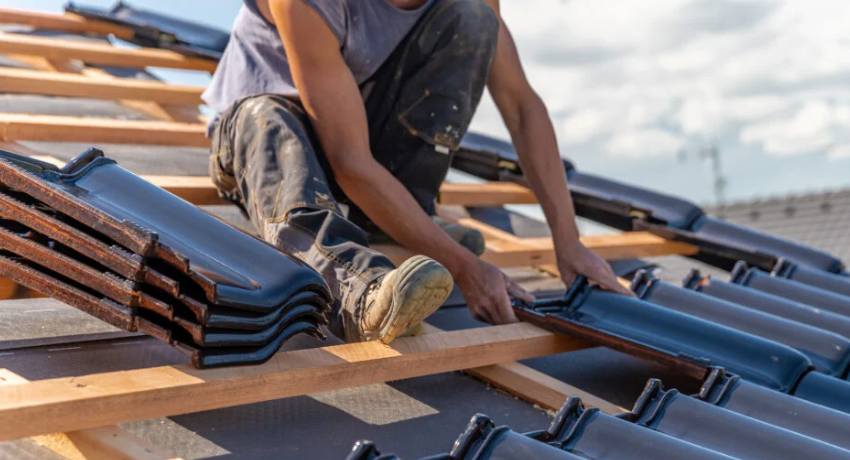 Gecombineerde pannendak renoveren en gevelrenovatie in Tilburg, Veghel en Boxmeer