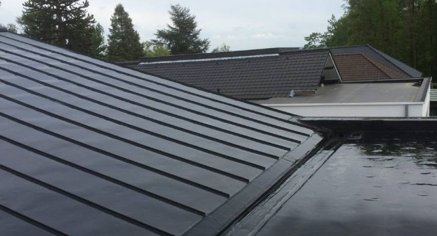 Dakbedekking bitumen: professionele installatie voor duurzame dakoplossing